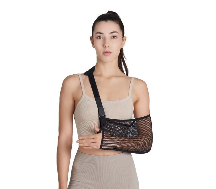 Temblak siatkowy z miękkim naramiennikiem. IMMOBILO SLING MESH